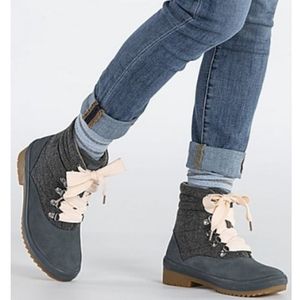New Keds Boots Sz 5